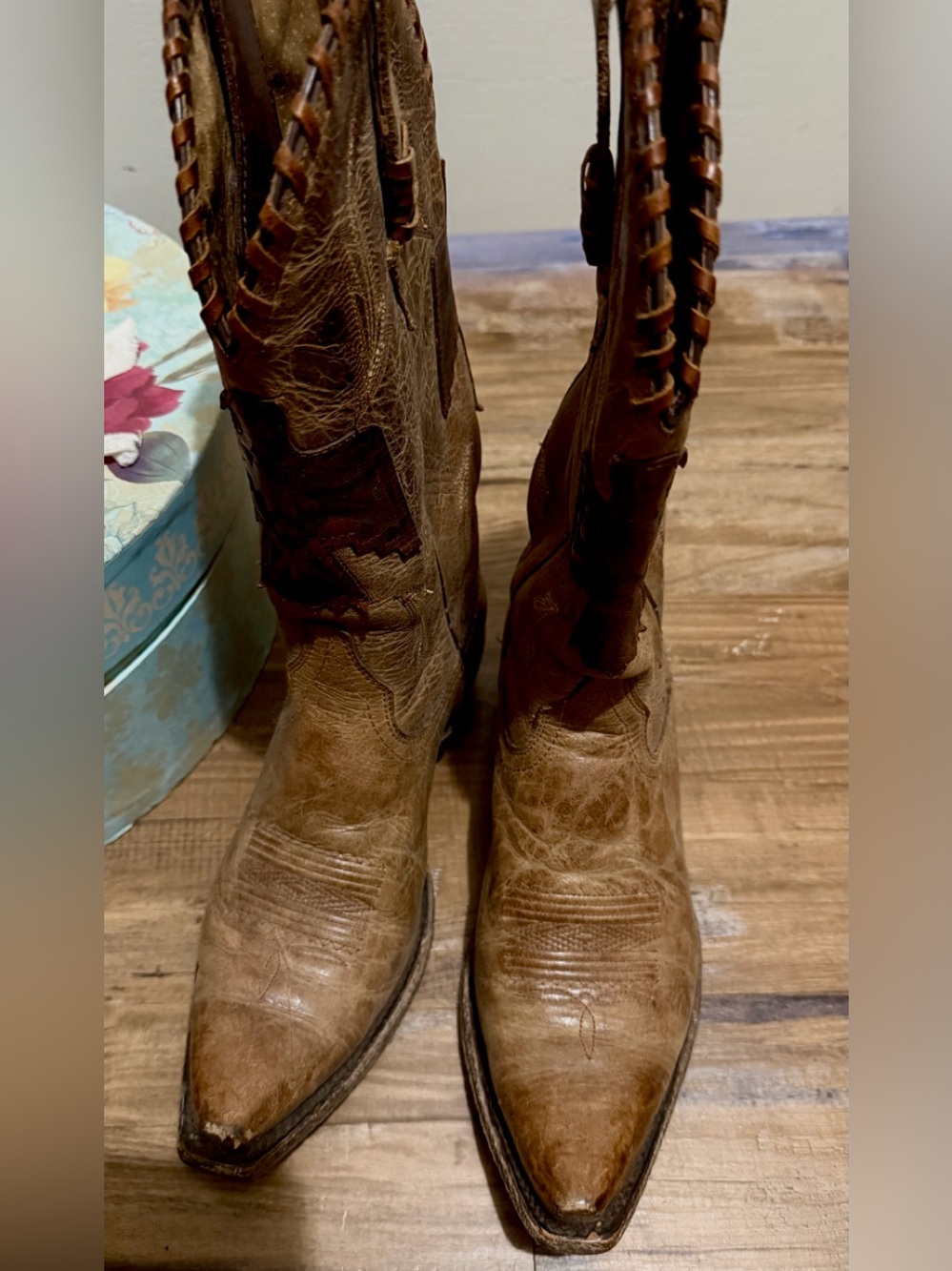 Ariat Thunderbird Leather Cowboy Boots size 8.5